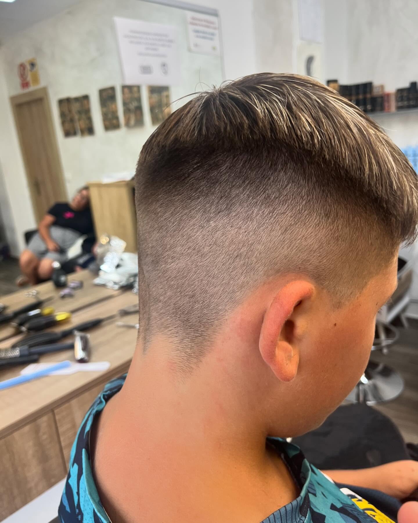 corte-moderno-jovenes-la-barberia-de-bea